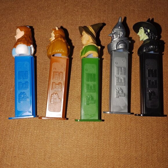 5-Wizard Of Oz PEZ Dispensers -Characters Collectible Vintage Style Dispensers - Picture 2 of 3